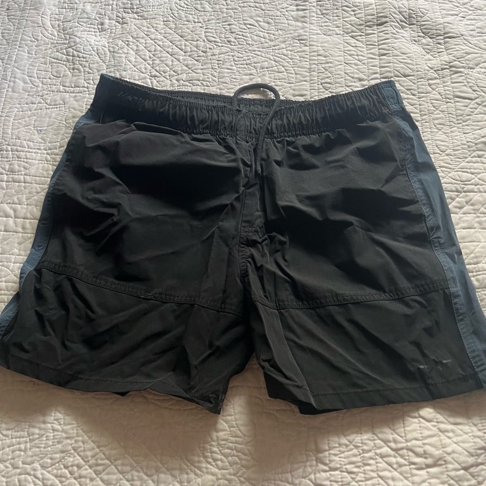 ECHT Men’s Medium Black Athletic Shorts (fits Small)